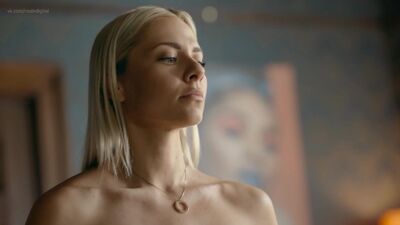 Valentina Pahde nago (zasłonięta) – SUNNY – Kim naprawdę jesteś, s01e13 (2020) HD 1080p Oglądaj online / Валентина Паде