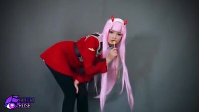 Vídeo pornográfico de cosplay da Zero Two | masturbação