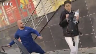 Il a fouetté les filles avec une ceinture pour leur « comportement bruyant »