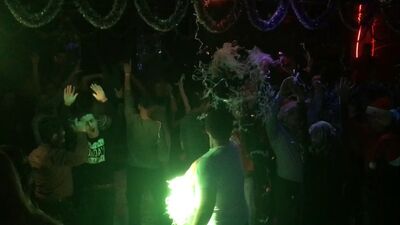 Vídeo del 28 de mayo: San Petersburgo, fiesta en un barco