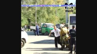 Un estudiante universitario provocó una explosión y un tiroteo en la Universidad Politécnica de Kerch