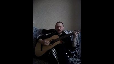 Mikhail Stepanov (del gruppo Antirespect) - Conversazione con un ritratto (cover della canzone del gruppo "Golubye Berety")