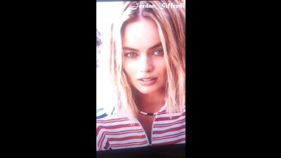 Un homenaje de esperma para Margot Robbie. Una corrida explosiva