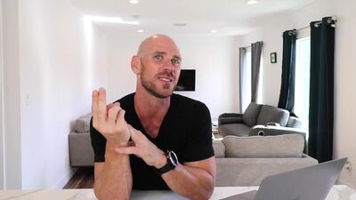 JONNY SINS - GUIDE DU SEXE : LA TAILLE CONTRE L'ENDURANCE !?