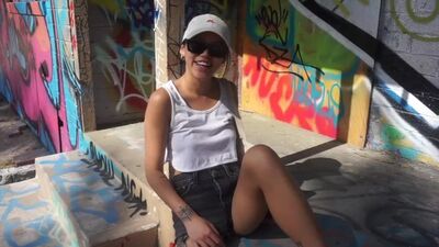 Estava tão excitado para foder a sua rata asiática apertada. Uma putinha chinesa sem-abrigo em Las Vegas