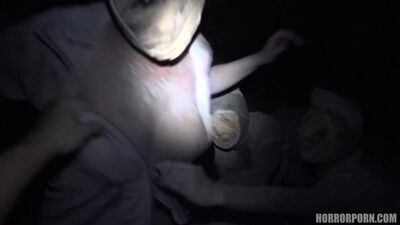 Enfermeras del infierno. Outlast. Película de terror, porno de terror. En la boca, colegiala, erótica, sexo, follar, tetas, anal, porno casero