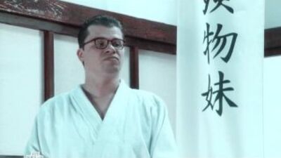 Bulldogge Charlamov – Karate-Trainer :)
