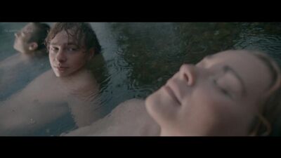 Milena Tscharntke, Matilda Merkel Nude - Raus (2018) HD 1080p Ver online / Милена Чарнтке, Матильда Меркель - Хижина