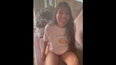Reto de TikTok para adultos: la pequeña latina sexy