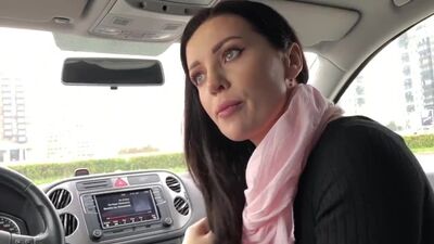 Les gars, vous comprenez maintenant les avantages d'avoir une voiture ?
