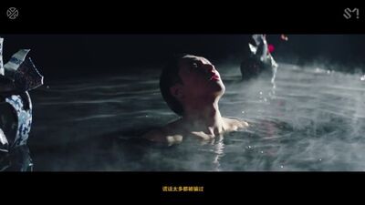 LAY 莲 (Lit) Musikvideo
