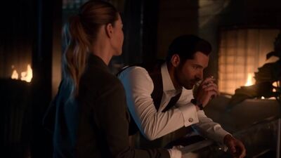 Escena final de Lucifer y Chloe, temporada 5, episodio 7