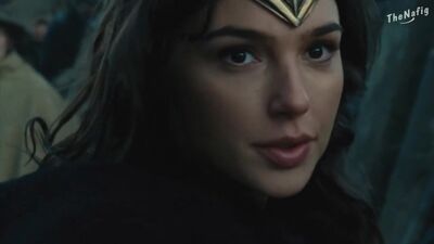 18+ Se Wonder Woman fosse una donna normale (doppiaggio)