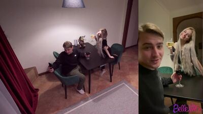 Un bloguero se folló a una virgen por el culo - (BelleNiko)