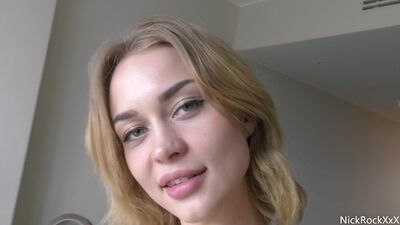 Mi sono scopato Loren Strawberry nel culo in un hotel