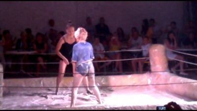 Combates en el barro en el club «KoKoS» (Novofedorivka): combate a la última ronda