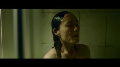 Pom Klementieff nue dans le film « Hacker's Game » (2015)