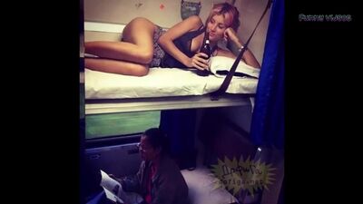 Imagens das raparigas no comboio «under the skirt»