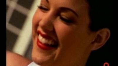 Playboy Playmates 1998 жылғы қараша айының жұлдызы – Тиффани Тейлор