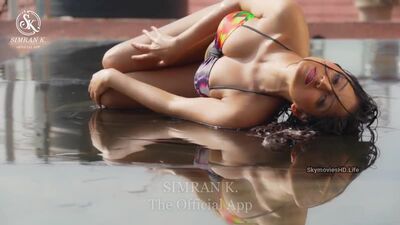Simran Kaur - O biquíni preferido