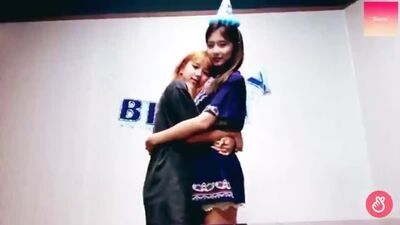 Tzuyu мен chaeyoung биіктік айырмашылығы өте сүйкімді