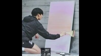 41 segundos de Jungkook a pintar as suas duas obras-primas nos episódios do «In the Soop»