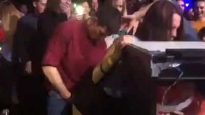 Sexo na discoteca (18+)