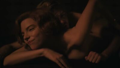 Anya Taylor-Joy nago (zasłonięta) – „Gambit królowej” s01e03-06 (2020) HD 1080p Oglądaj online / Аня Тейлор-Джой – „Gambit królowej”