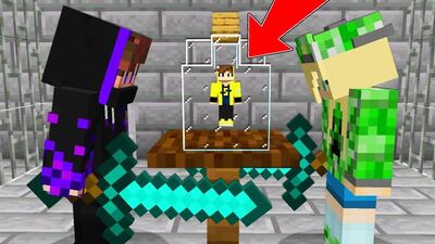 [Spike Minecraft] Reduziram-me e prenderam-me numa garrafa-prisão no Minecraft! Estou a fugir da prisão, enfrentando os guardas