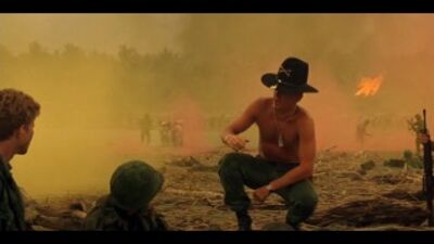 "O Apocalipse Hoje" / "Adoro o cheiro do napalm pela manhã"