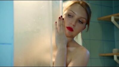 Valeria Fedorovich nago – sezon 3, odcinek 2, 2014 r., serial „Kuchnia”