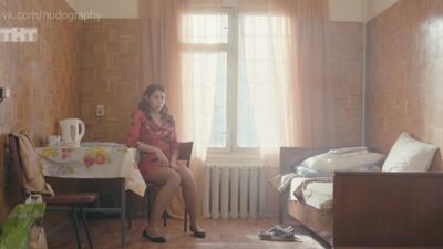 Alina Alekseeva dans la série « Olga » (2016) - Épisode 20 - Nue ? Sexy, lingerie