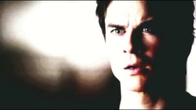 Stefan, Damon y Elena: «En la recepción del mago blanco» (HUMOR)