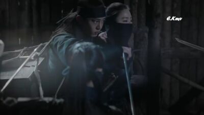 Shin Se-kyung, Yoo Ah-in, Byun Yo-han, Yoon Kyun-sang e altri nel drama "Six Flying Dragons"