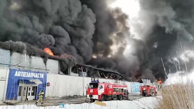 Les pompiers ont manqué d'air. Ils ont péri. Incendie à l'entrepôt « Avtotrade » à Krasnoïarsk, le 3 février 2021
