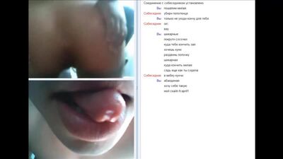 Una ragazza sexy e nuda, simile a Maruv, fa un pompino in webcam | comeet, virt, virt, chat roulette, shalim, sesso in webcam, sesso su Skype