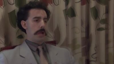 El rey en el palacio: meme de Borat