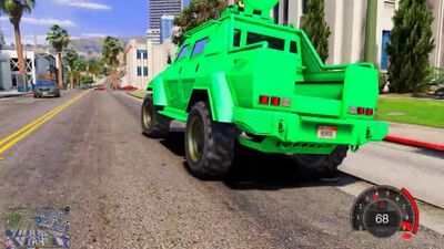 Die Sirenenkopf- und SCP-Statuen jagen uns, die FNAF-Animatronics, in GTA 5 – SIREN-Mods