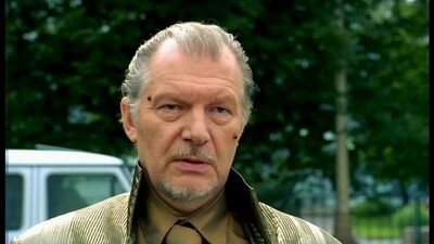Сол қанды ақымақ. Неге оны босатты? (720p).mp4