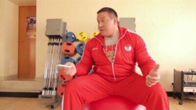 Михаил Кокляев – Ынта. Сіз оны байқамай-ақ таңырқап қарап тұрасыз. Керемет сөздер – барлық қыздар мұны көруі керек