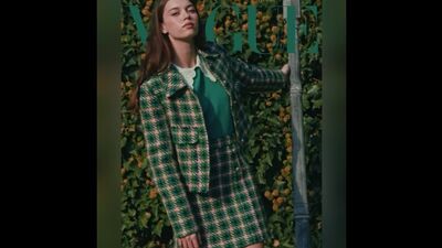 Afra Saracoglu na okładce magazynu „VOGUE”
