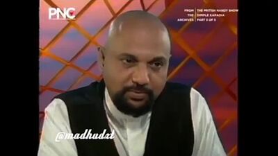 Dimpal Kapadia sobre Madhuri Diksit. Trecho de uma entrevista antiga