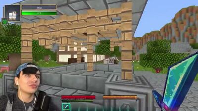 YARIK LAPA - ¿POR QUÉ ERES TAN ATREVIDO?, Y El juego del escondite en Minecraft