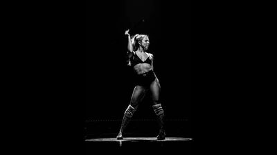 Juliana Buchholz. Final de «Danzas» en TNT. Al son de la canción «Natta», el corazón late