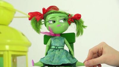 Vídeo para meninas. Os quebra-cabeças desenham emoções. Bonecas do desenho animado «Quebra-cabeças»