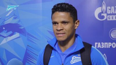 Douglas Santos: «Todos en el equipo me apoyan, y eso me permite jugar mejor»