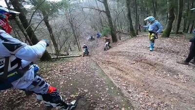 [Pitbikeland] Uma piada de motos que não teve graça. O melhor local para enduro