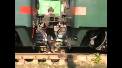 11 de agosto de 2011. Eral-Simskaya. Acidente ferroviário envolvendo comboios de mercadorias. A tripulação da locomotiva perdeu a vida. Que a sua memória seja honrada