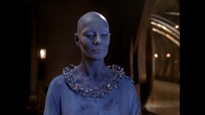 Virginia Hey жалаңаш – Farscape 1-маусым, 4-эпизод (1999) HD 720p