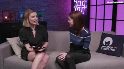 Laura Carmichael, Charlotte Hope – transmisja na żywo na Facebooku, 7 maja 2019 r. Nagość? Seksowne!